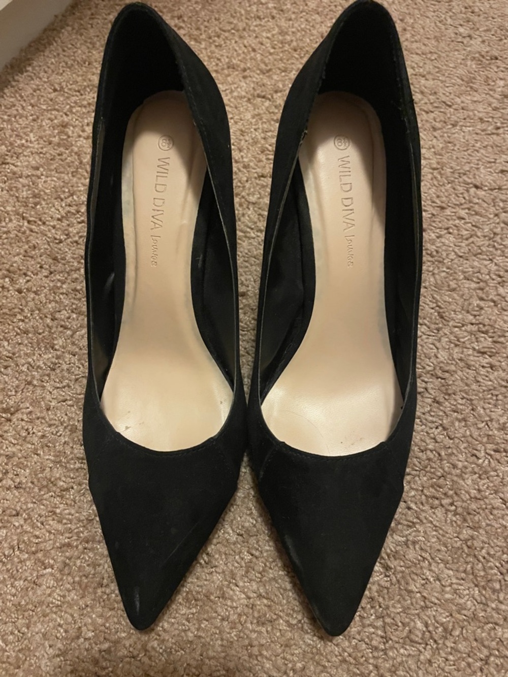 Wild Diva Black Suede Pointed Toe Pumps